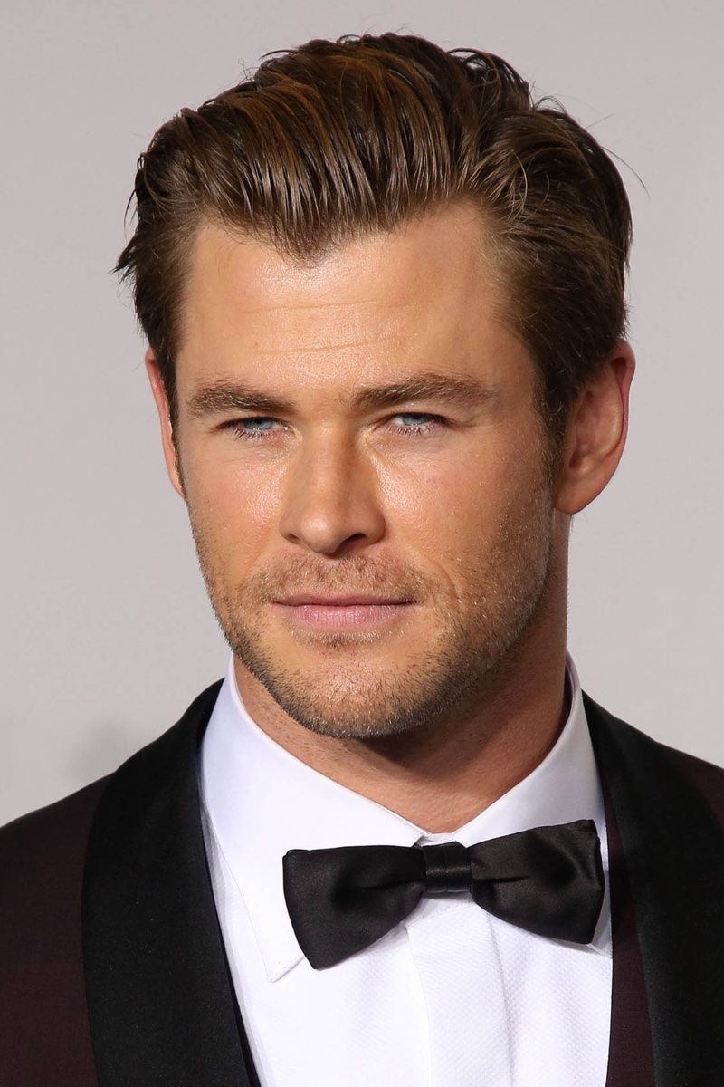Chris Hemsworth slicked back Oscars 2014