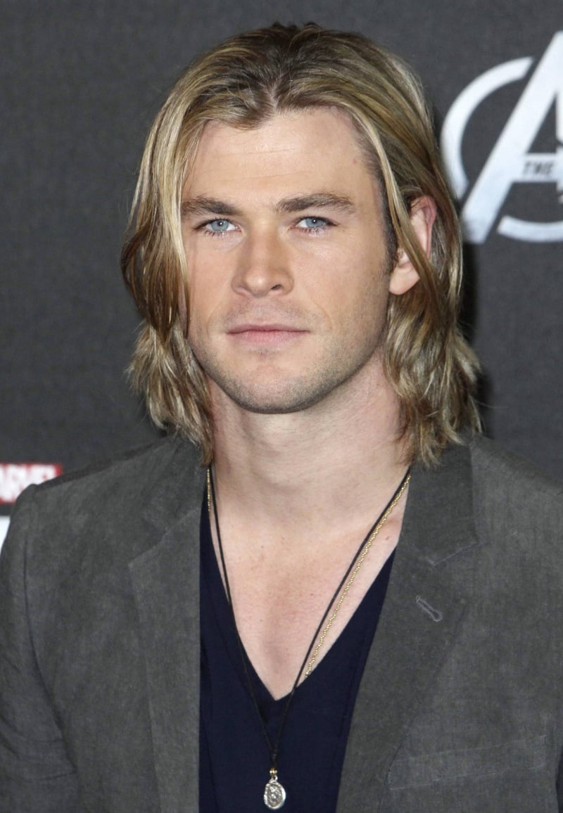 Chris Hemsworth medium length hair