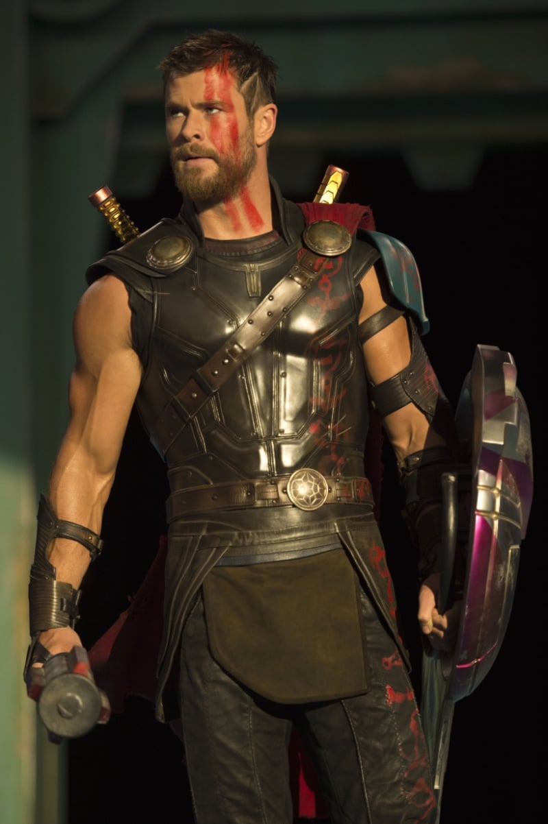 Thor Ragnarok haircut Chris Hemsworth