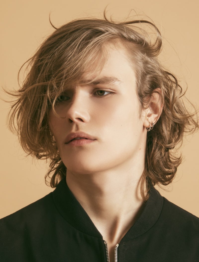 shaggy surfer haircut