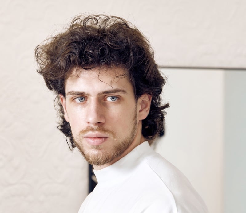 fluffy wolf cut men