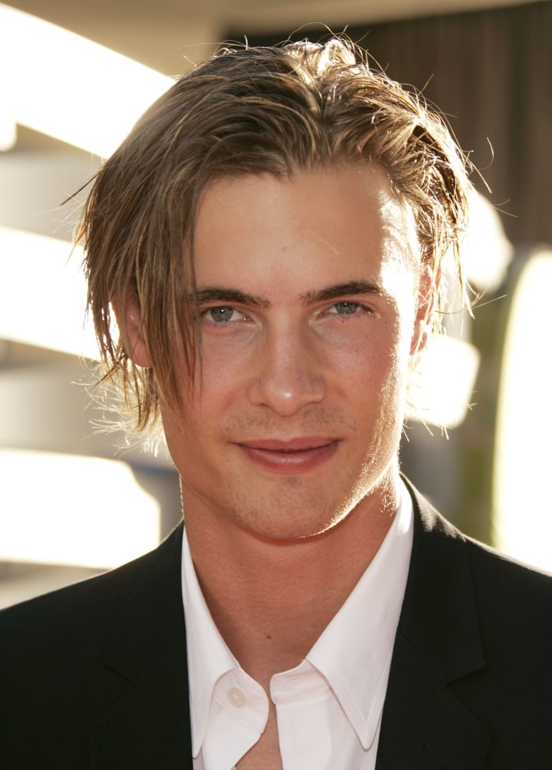 Erik von Detten middle part hair