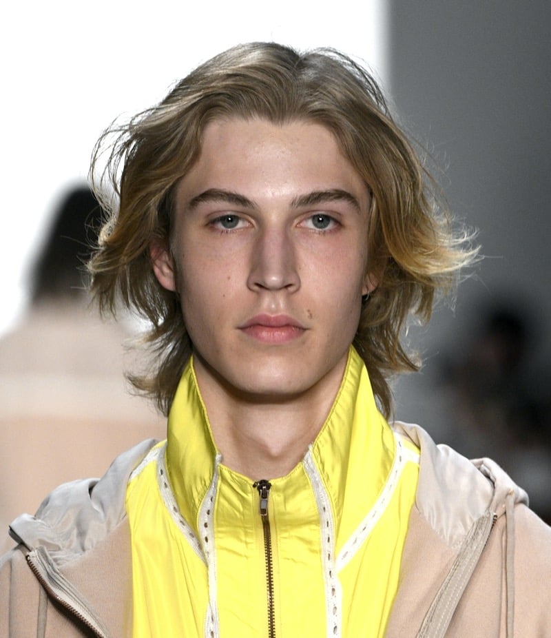 layered middle part men