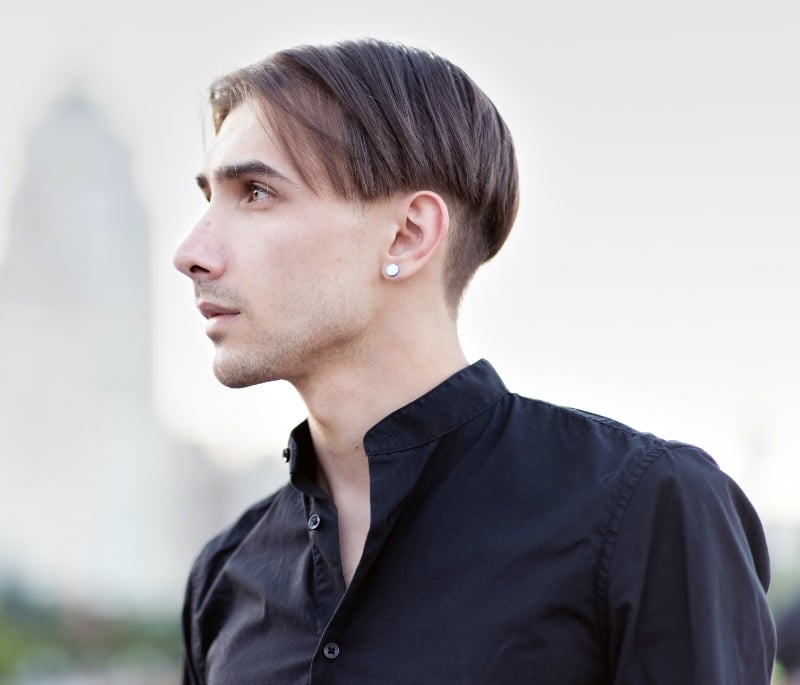 middle part undercut fade men