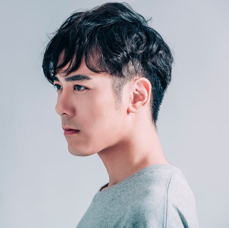 curly fringe haircut men