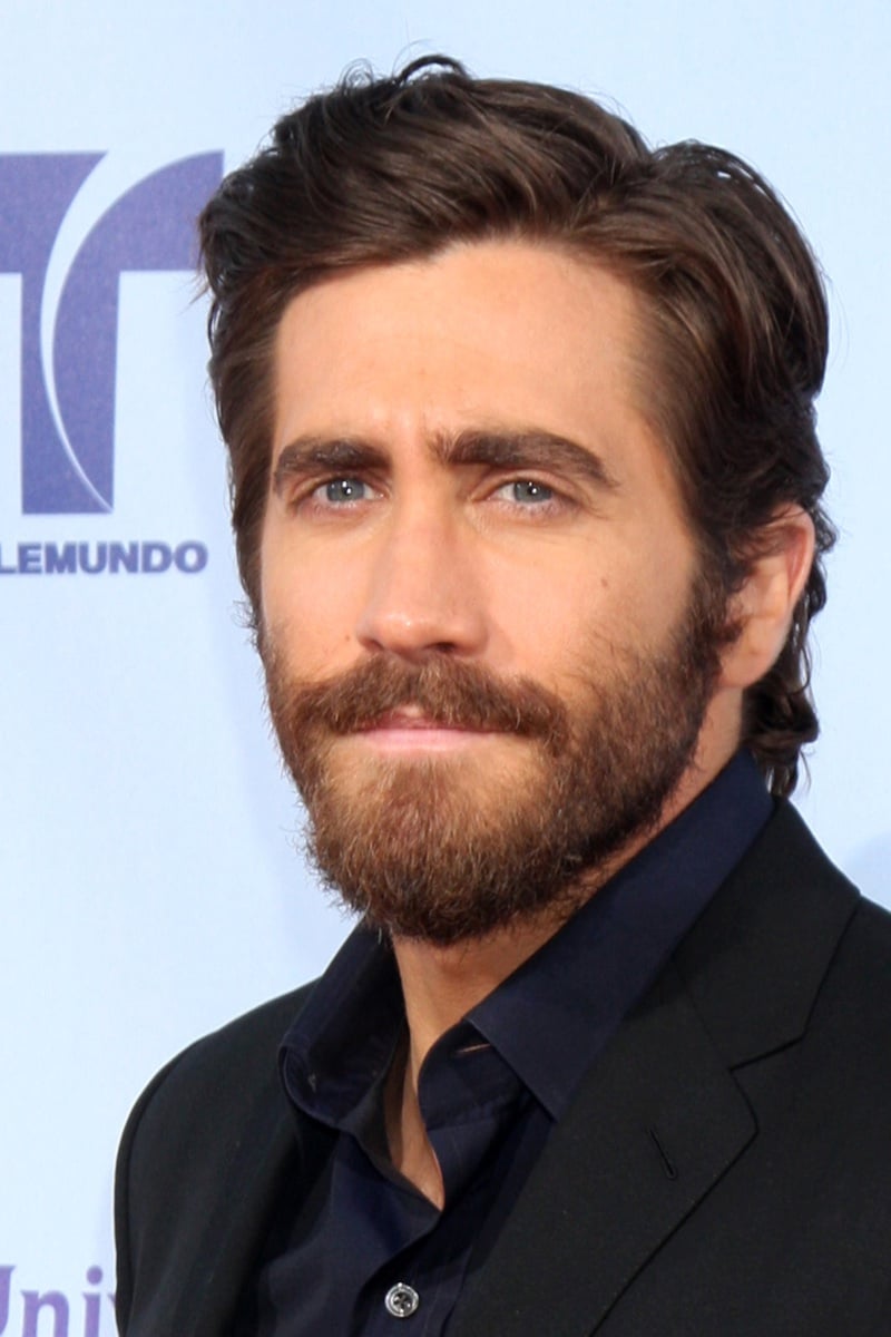full beard Jake Gyllenhaal