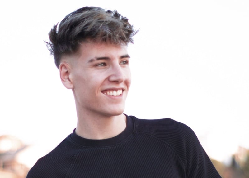 messy low fade