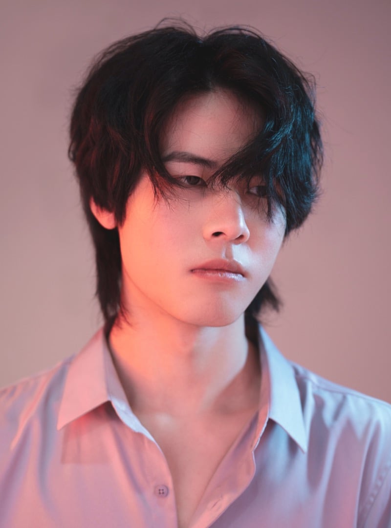 middle part mullet men