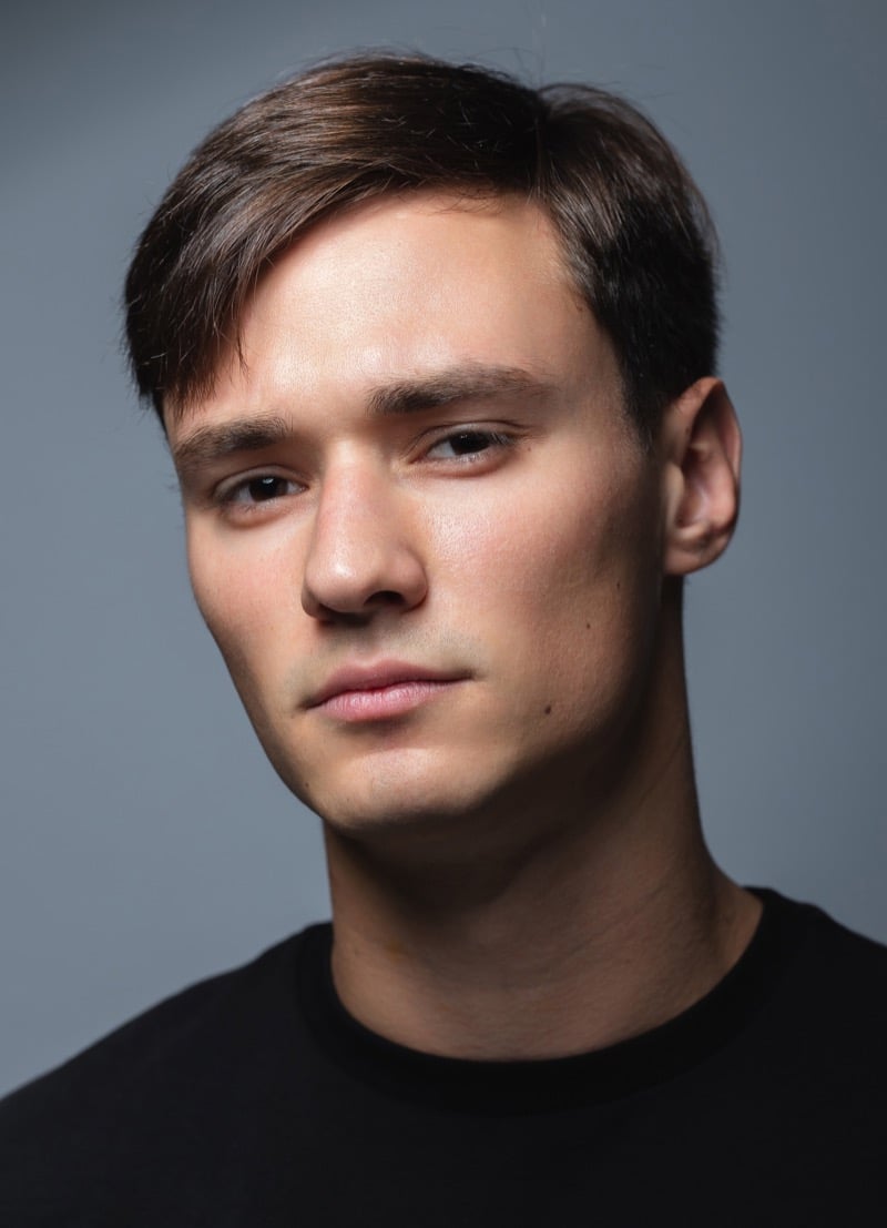 angular fringe straight hair men