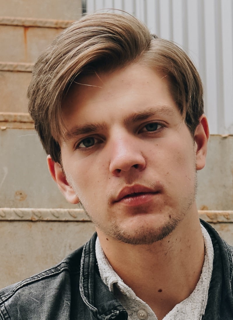 side swept side part men