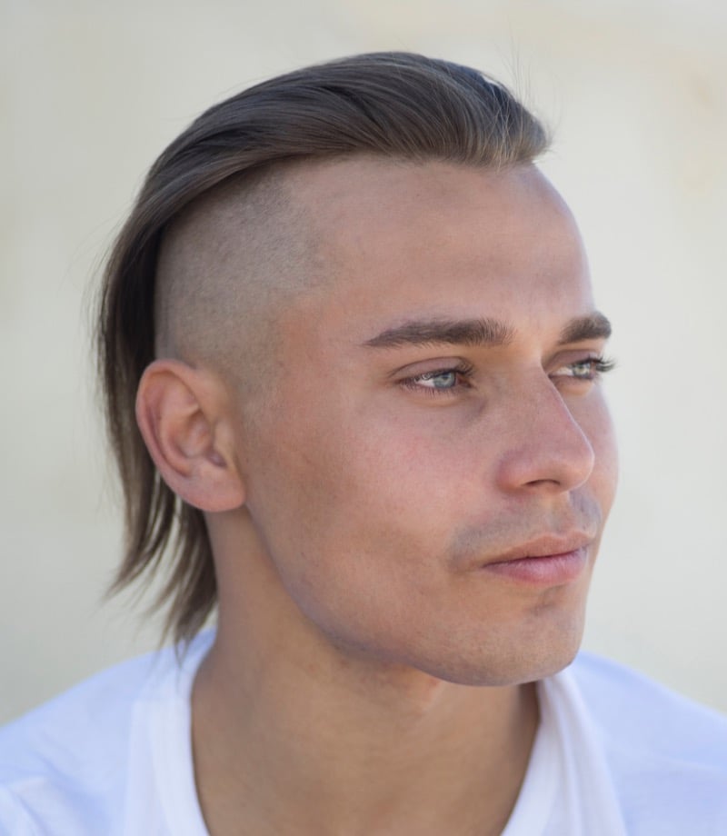 undercut straight hair men