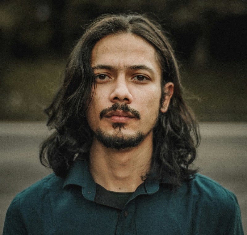 bro flow haircut long hair